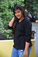 Komali Latest Gallery